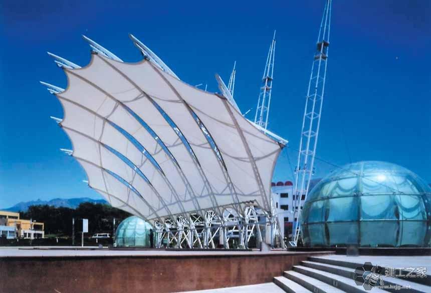 巴南车棚膜结构网架